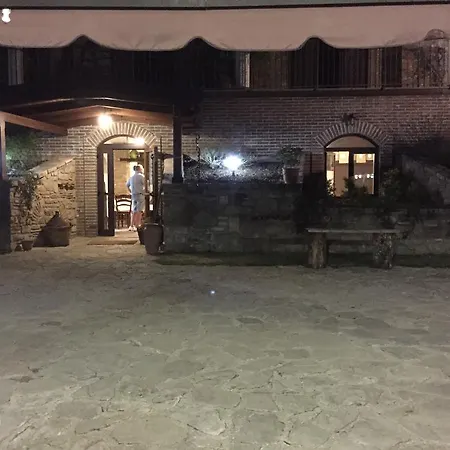 Myriam Country House